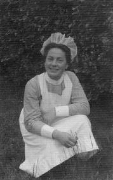 olive-bradbury-nurse-student-1940