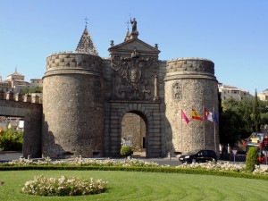 Toledo city gates at plaza le vergen2