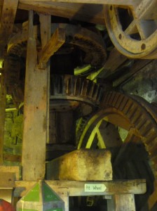 small Gleeson mill mechanism